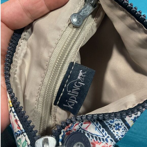Kipling Multi Pocket Cross Body Purse Bag - Picture 7 of 8